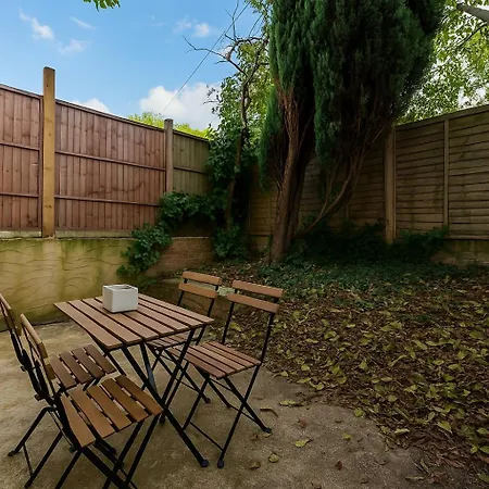 Amazing Flat Near Golders Green - Great Transport Links London Exterior photo